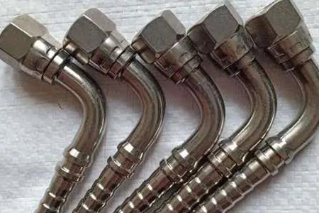 不銹鋼過渡接頭怎么避免結(jié)垢？掌握這幾個(gè)竅門！